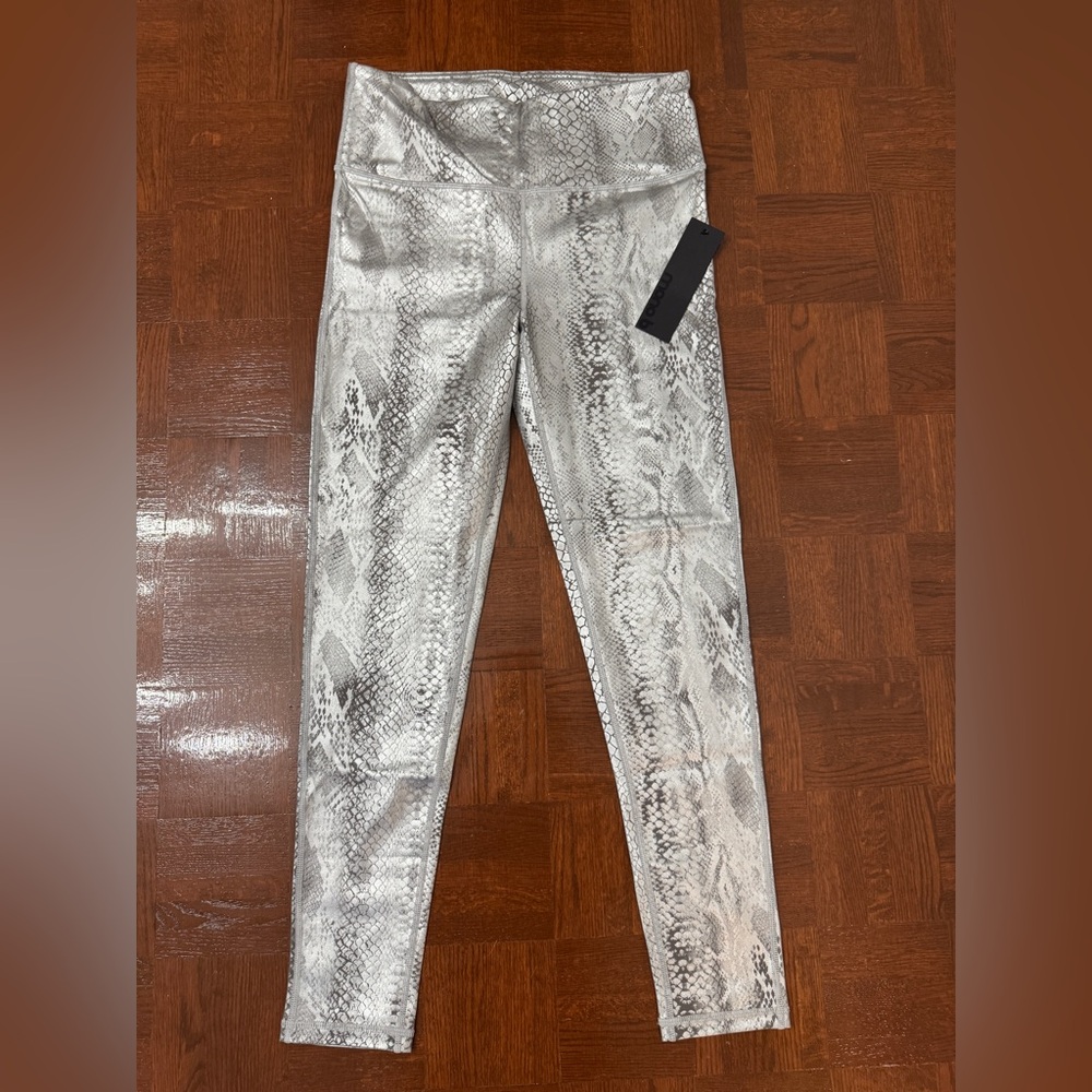 MONO B Shiny Snake Print Leggings